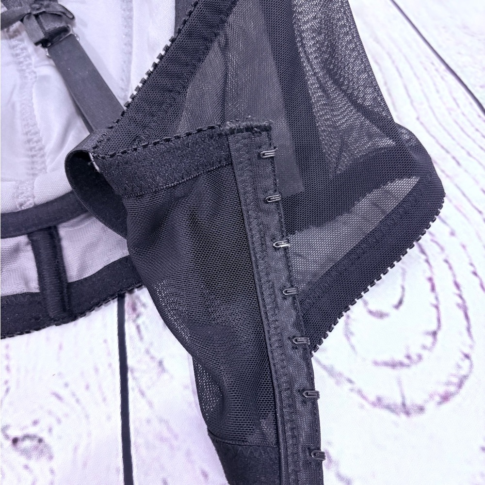 Torrid Underwire Lined Lace Mesh Bustier in Grey and Black Size 2 - Picture 9 of 9